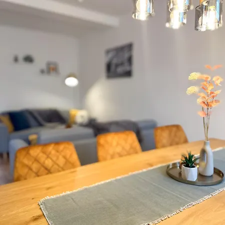 Soulscape Citylight - Sonnenberg - Modern, Zentrumsnah, 3 Schlafzimmer, Gratis Wifi Appartement Chemnitz